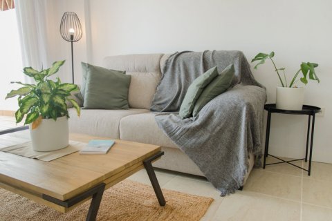 Apartment for sale Estepona, Malaga, Spain 2 bedrooms, 76 sq.m. No. 109544 - photo 9