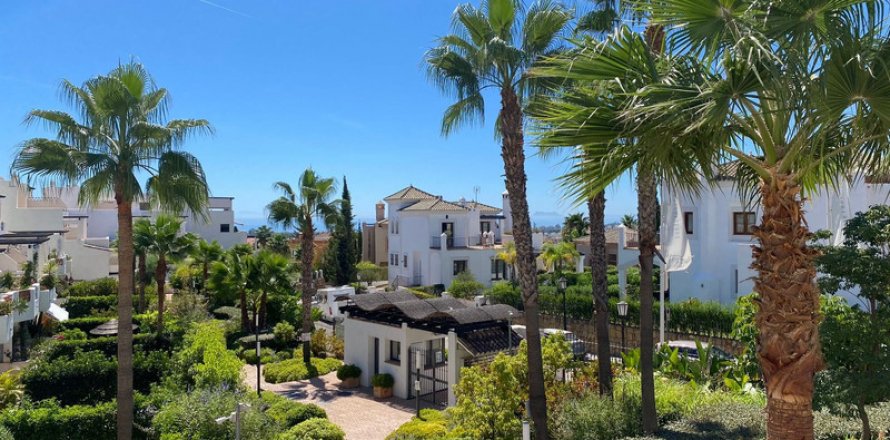 Apartment Estepona, Malaga, Spain 2 bedrooms, 76 sq.m. No. 109544