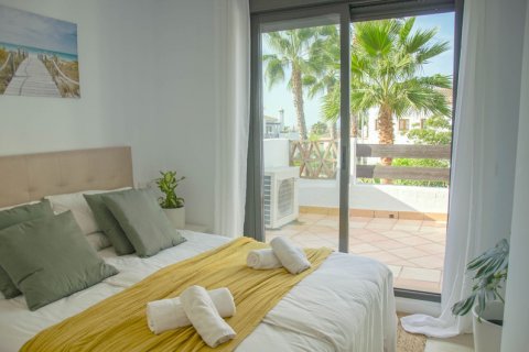 Apartment for sale Estepona, Malaga, Spain 2 bedrooms, 76 sq.m. No. 109544 - photo 11