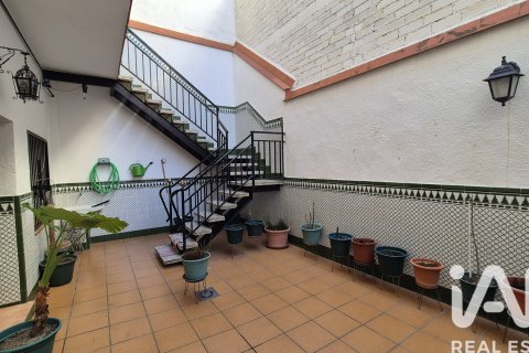 Bliźniak w El Vendrell, Tarragona, Hiszpania 3 sypialnie, 236 mkw. nr 152681 – zdjęcie 3