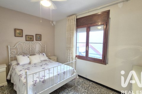 Bliźniak w El Vendrell, Tarragona, Hiszpania 3 sypialnie, 236 mkw. nr 152681 – zdjęcie 15