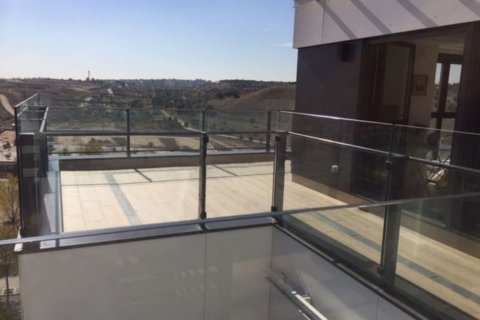 Huoneisto myytävänä Madrid, Espanja, 2 makuuhuonetta, 100 m2 No. 58872 - kuva 10