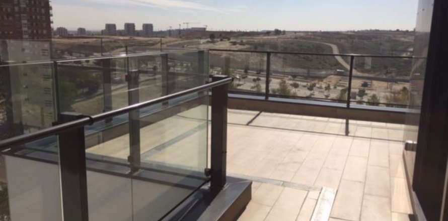 Huoneisto Madrid, Espanja 2 makuuhuonetta, 100 m2 No. 58872