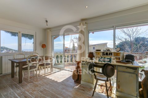 Hus för uthyrning i Barcelona, Spanien 3 sovrum, 212 kvm. Nr. 178431 - foto 8