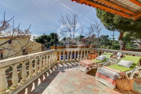 Hus för uthyrning i Barcelona, Spanien 3 sovrum, 212 kvm. Nr. 178431 - foto 2