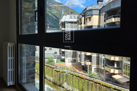 Huoneisto vuokrattavana Principado De Andorra (Ninguna Poblacion Tiene C.P.), Lleida, Espanja, 4 makuuhuonetta, 134 m2 No. 178429 - kuva 22
