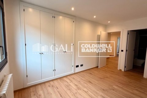 Huoneisto vuokrattavana Principado De Andorra (Ninguna Poblacion Tiene C.P.), Lleida, Espanja, 4 makuuhuonetta, 134 m2 No. 178429 - kuva 8