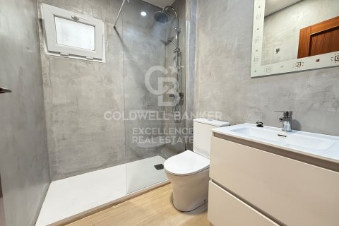 Huoneisto vuokrattavana Valencia, Espanja, 5 makuuhuonetta, 200 m2 No. 178430 - kuva 19