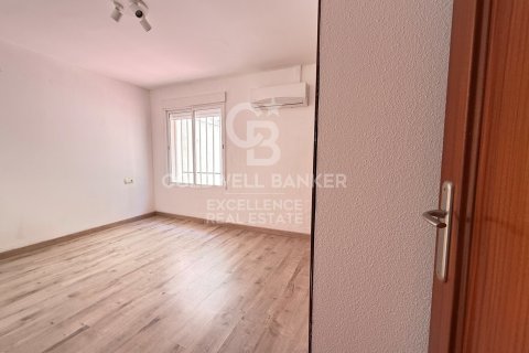 Huoneisto vuokrattavana Valencia, Espanja, 5 makuuhuonetta, 200 m2 No. 178430 - kuva 26