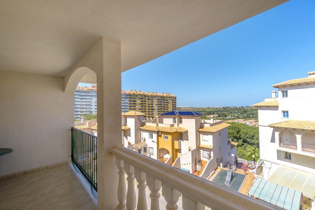 Appartamento a Dehesa De Campoamor, Alicante, Spagna 2 camere da letto, 77 mq. N° 144831