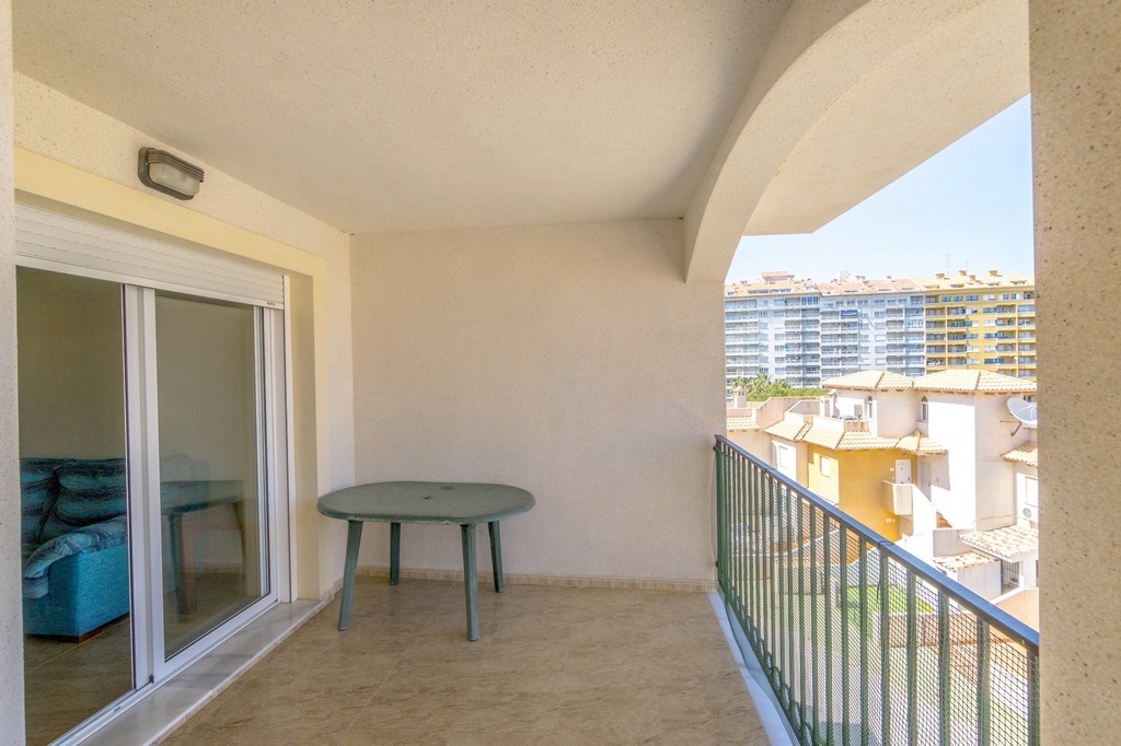 Appartamento a Dehesa De Campoamor, Alicante, Spagna 2 camere da letto, 77 mq. N° 144831