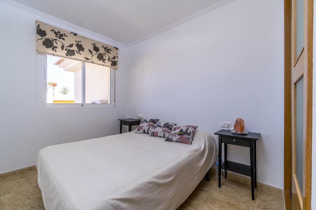 Appartamento a Dehesa De Campoamor, Alicante, Spagna 2 camere da letto, 77 mq. N° 144831