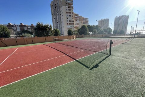 Radhus till salu El Campello, Alicante, Spanien 4 sovrum, 180 kvm. Nr. 115284 - foto 8