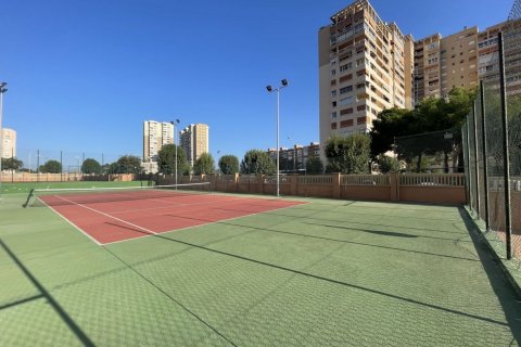 Radhus till salu El Campello, Alicante, Spanien 4 sovrum, 180 kvm. Nr. 115284 - foto 10