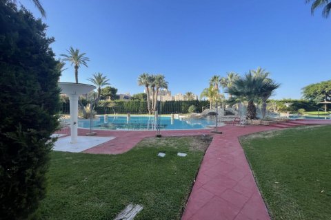 Radhus till salu El Campello, Alicante, Spanien 4 sovrum, 180 kvm. Nr. 115284 - foto 14