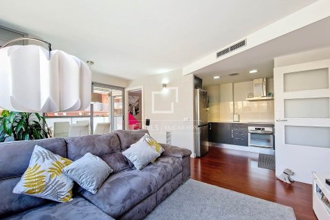 Apartment for sale in Vilanova i la Geltru, Barcelona, Spain 3 bedrooms, 77 sq.m. No. 150996 - photo 1
