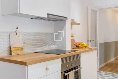 Apartament w Barcelona, Hiszpania 2 sypialnie, 71 mkw. nr 150995 – zdjęcie 3