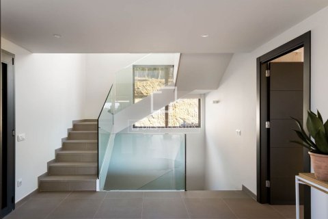 Villa till salu i Vallromanes, Barcelona, Spanien 3 sovrum, 336 kvm. Nr. 150994 - foto 30