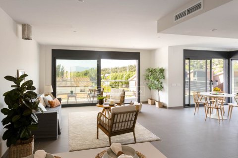 Villa till salu i Vallromanes, Barcelona, Spanien 3 sovrum, 336 kvm. Nr. 150994 - foto 9