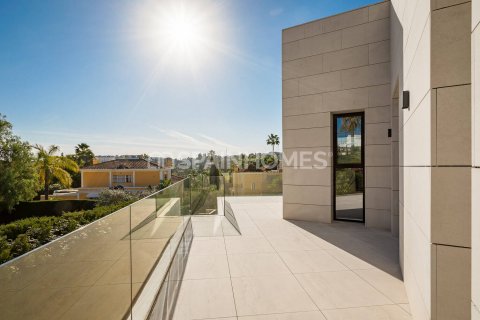 Villa till salu Marbella, Malaga, Spanien 7 sovrum, 525 kvm. Nr. 65072 - foto 11