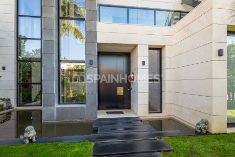 Villa till salu Marbella, Malaga, Spanien 7 sovrum, 525 kvm. Nr. 65072 - foto 22