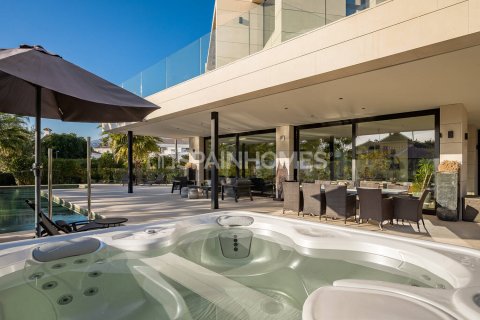 Villa till salu Marbella, Malaga, Spanien 7 sovrum, 525 kvm. Nr. 65072 - foto 20