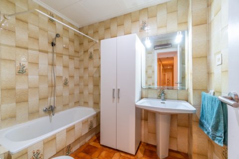 Apartament w Torrevieja, Alicante, Hiszpania 3 sypialnie, 135 mkw. nr 146092 – zdjęcie 20