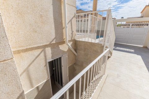 Villa zum Verkauf in Villamartin, Alicante, Spanien 5 Schlafzimmer, 150 m2 Nr. 146088 - Foto 16