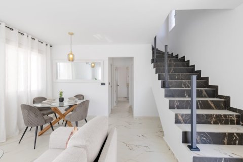 Villa zum Verkauf in Villamartin, Alicante, Spanien 5 Schlafzimmer, 150 m2 Nr. 146088 - Foto 2