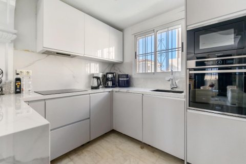 Willa w Villamartin, Alicante, Hiszpania 3 sypialnie, 213 mkw. nr 146086 – zdjęcie 10