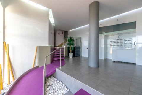 Dzīvoklis pārdošanā Torrevieja, Alicante, Spānijā 4 istabas, 110 m2 Nr. 146087 - attēls 25