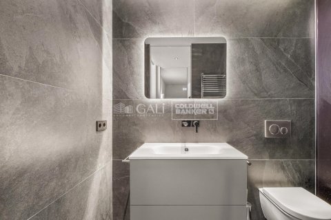 Huoneisto vuokrattavana Principado De Andorra (Ninguna Poblacion Tiene C.P.), Lleida, Espanja, 2 makuuhuonetta, 101 m2 No. 156695 - kuva 19