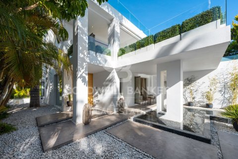 Villa for sale in Marbella, Malaga, Spain 4 bedrooms, 442 sq.m. No. 156693 - photo 4