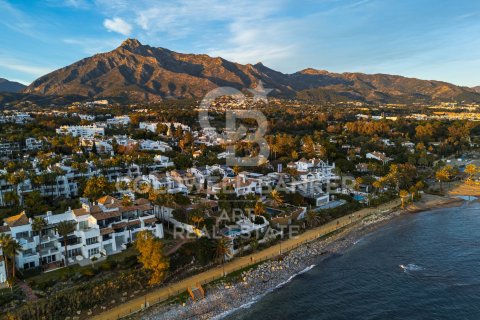 Villa for sale in Marbella, Malaga, Spain 4 bedrooms, 442 sq.m. No. 156693 - photo 8