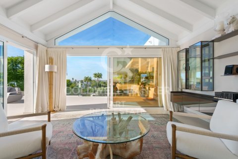 Villa for sale in Benahavis, Malaga, Spain 9 bedrooms, 1177 sq.m. No. 156689 - photo 5