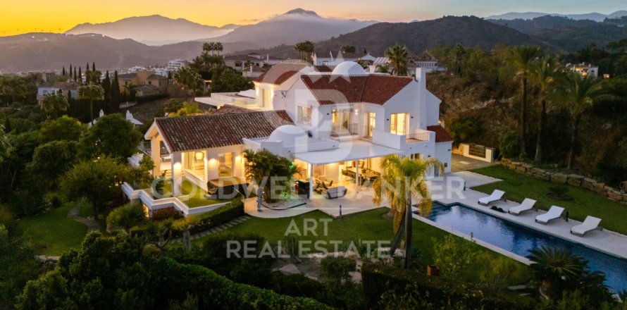 Villa in Benahavis, Malaga, Spain 9 bedrooms, 1177 sq.m. No. 156689