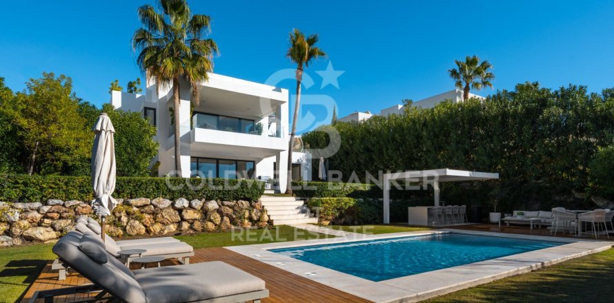Villa Marbella, Malaga, Spānijā 6 istabas, 473 m2 Nr. 156692