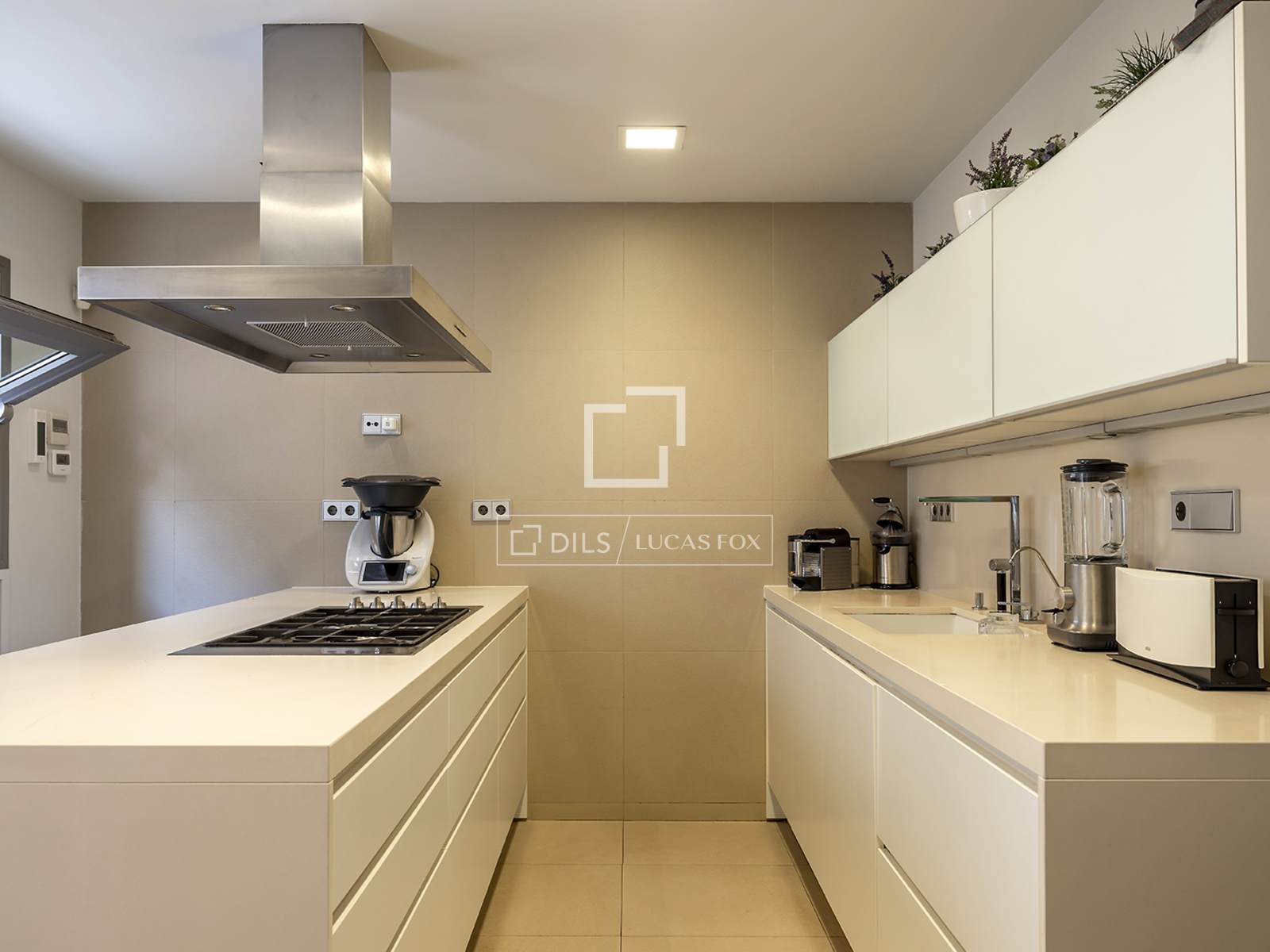 Villa Barcelona, Spānijā 6 istabas, 334 m2 Nr. 161373