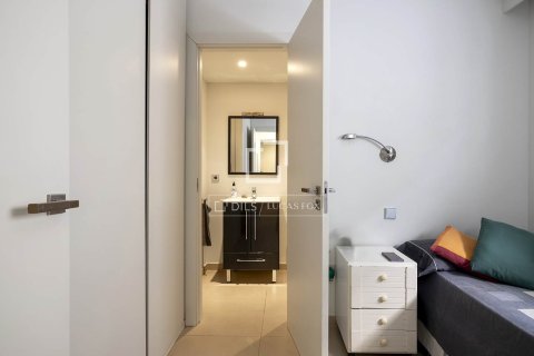 Villa zum Verkauf in Barcelona, Spanien 6 Schlafzimmer, 334 m2 Nr. 161373 - Foto 19