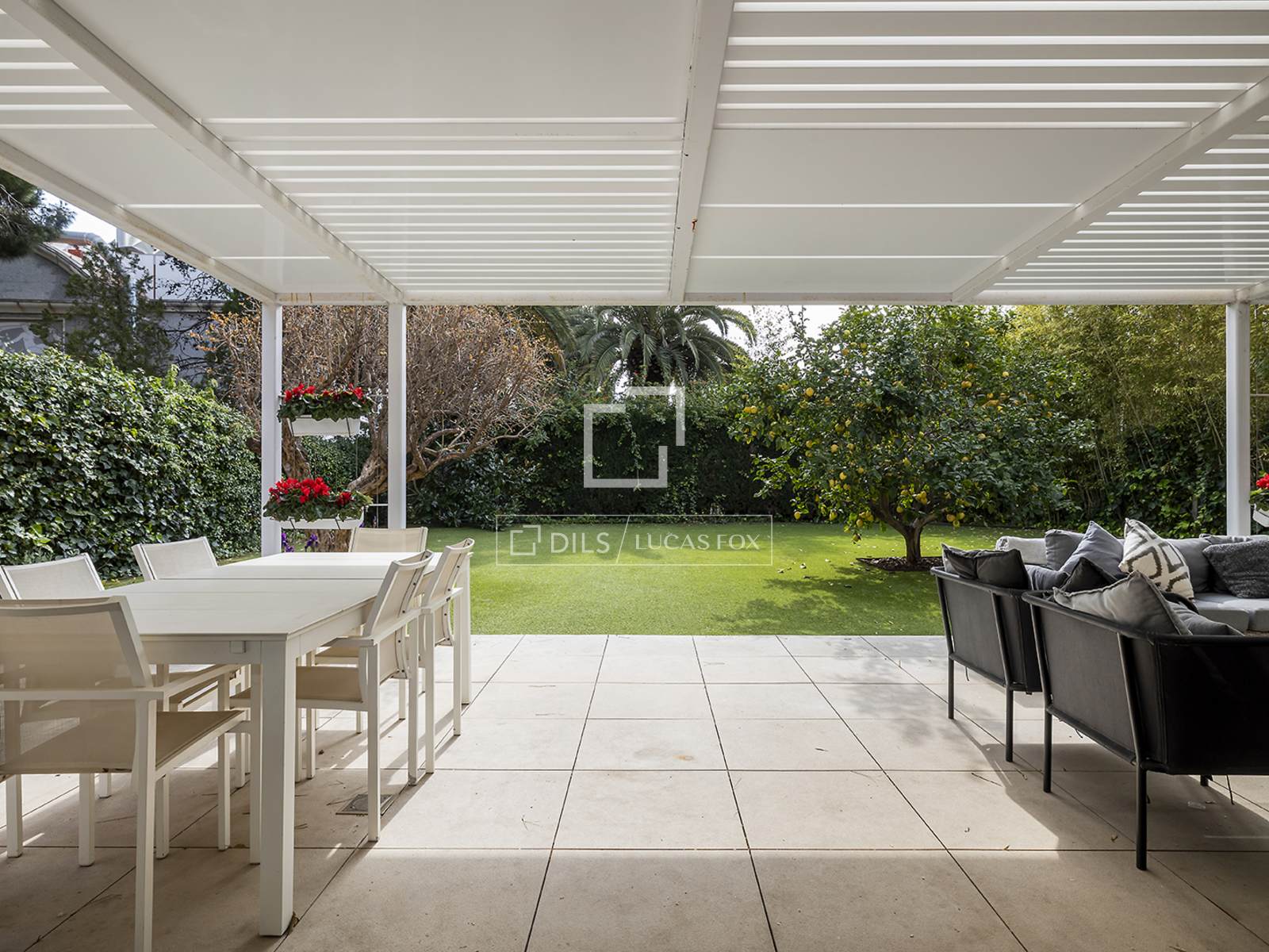 Villa Barcelona, Spānijā 6 istabas, 334 m2 Nr. 161373