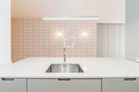 Lägenhet till salu i Barcelona, Spanien 3 sovrum, 108 kvm. Nr. 161375 - foto 27