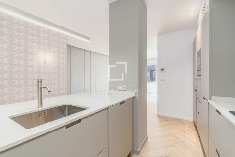 Lägenhet till salu i Barcelona, Spanien 3 sovrum, 108 kvm. Nr. 161375 - foto 10