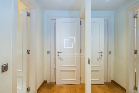 Villa for sale in Sant Cugat Del Valles, Barcelona, Spain 6 bedrooms, 529 sq.m. No. 161374 - photo 10