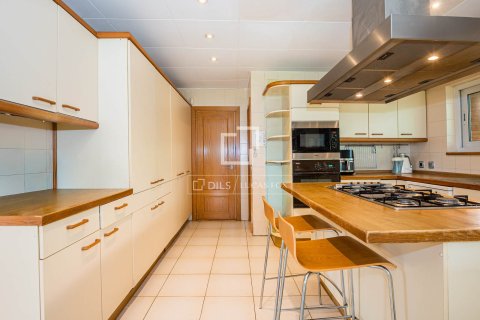 Villa for sale in Sant Cugat Del Valles, Barcelona, Spain 6 bedrooms, 529 sq.m. No. 161374 - photo 22