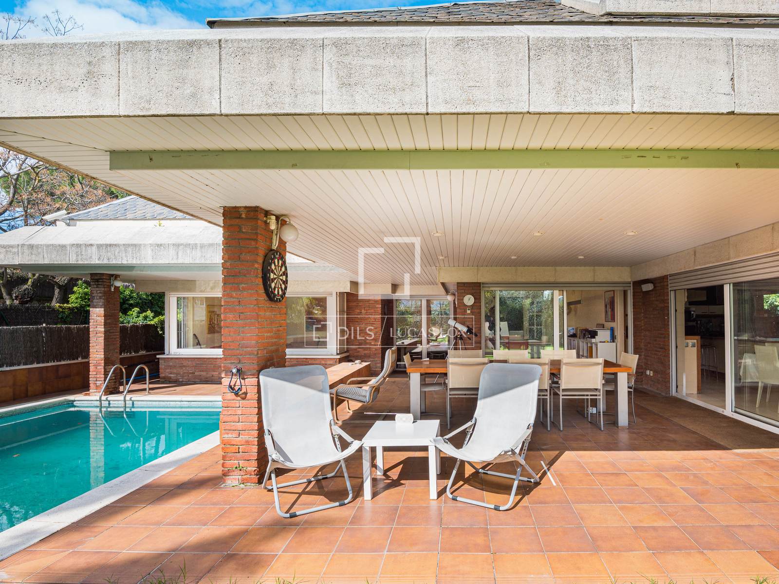 Villa a Sant Cugat Del Valles, Barcelona, Spagna 6 camere da letto, 529 mq. N° 161374