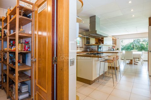 Villa for sale in Sant Cugat Del Valles, Barcelona, Spain 6 bedrooms, 529 sq.m. No. 161374 - photo 18