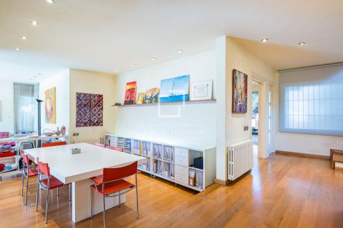 Villa for sale in Sant Cugat Del Valles, Barcelona, Spain 6 bedrooms, 529 sq.m. No. 161374 - photo 15