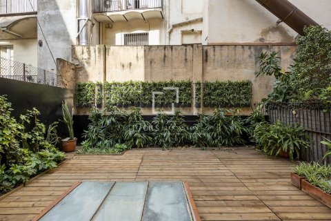 Lägenhet till salu i Barcelona, Spanien 3 sovrum, 92 kvm. Nr. 161372 - foto 4
