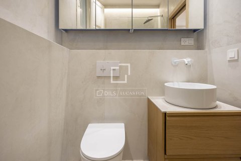 Lägenhet till salu i Barcelona, Spanien 3 sovrum, 92 kvm. Nr. 161372 - foto 22