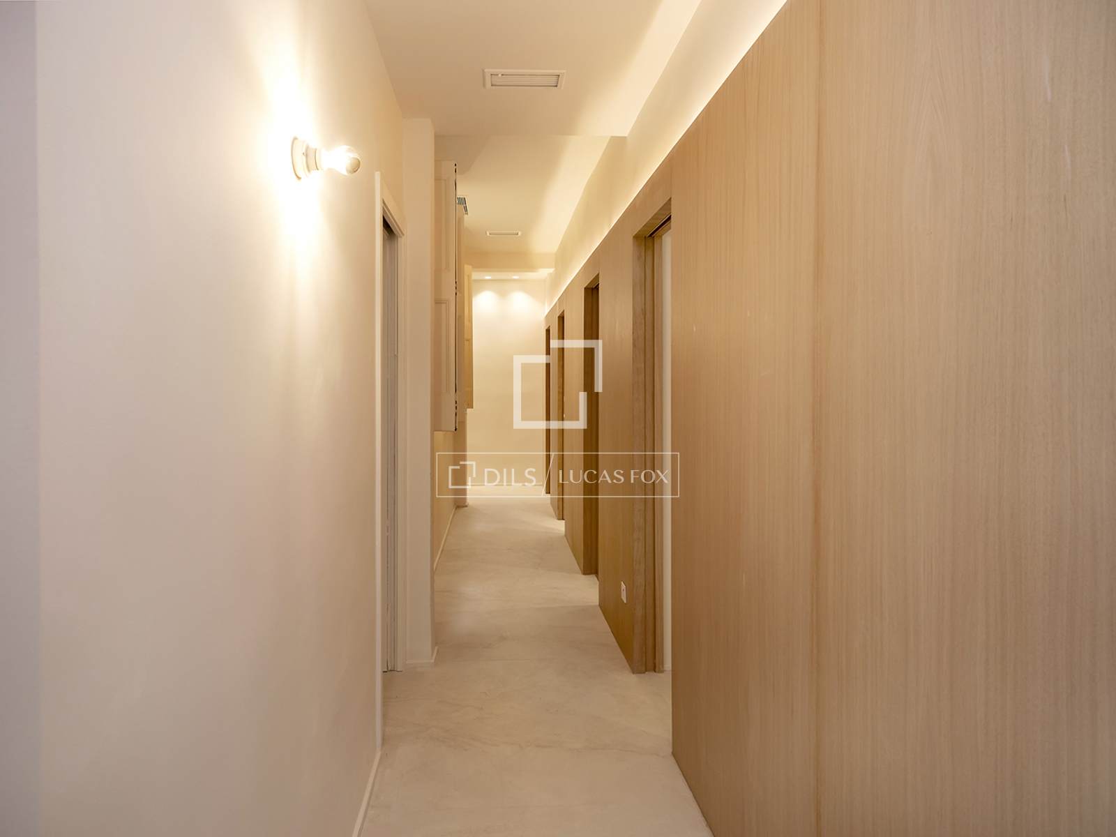 Apartment à Barcelona, Espagne 3 chambres, 92 m2 No. 161372